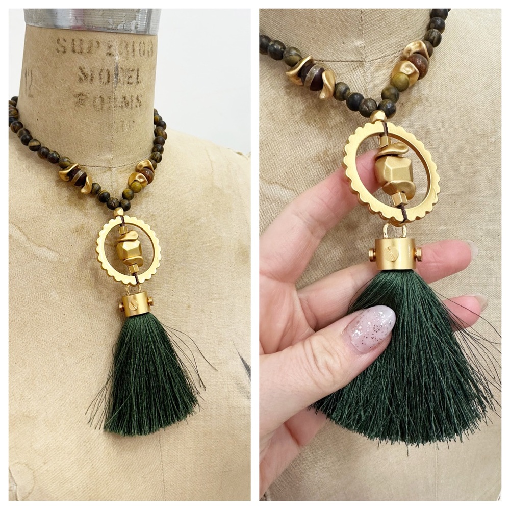 PULCCINO green tassel and tiger eye statement necklace.
